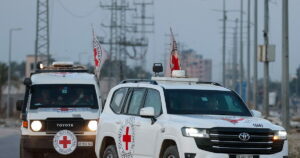 Η Χαμάς παρέδωσε τις σορούς δύο ομήρων: Δεσμεύσεις Νετανιάχου για επιστροφή όλων