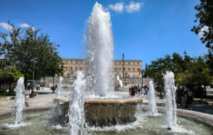 Καιρός: Υψηλές θερμοκρασίες και αίθριος ουρανός σε όλη τη χώρα