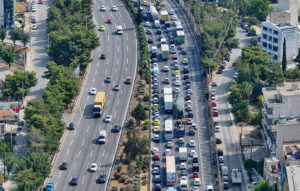 Καθυστερήσεις και μποτιλιάρισμα στον Κηφισό και άλλους δρόμους της Αττικής