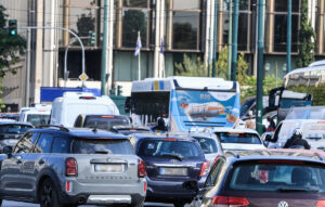 Διακοπή κυκλοφορίας στο κέντρο της Αθήνας λόγω βλάβης της ΕΥΔΑΠ