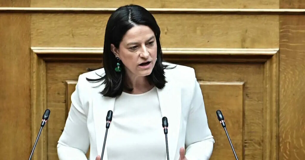 Κατατέθηκε στη Βουλή το νέο νομοσχέδιο για την εργασία