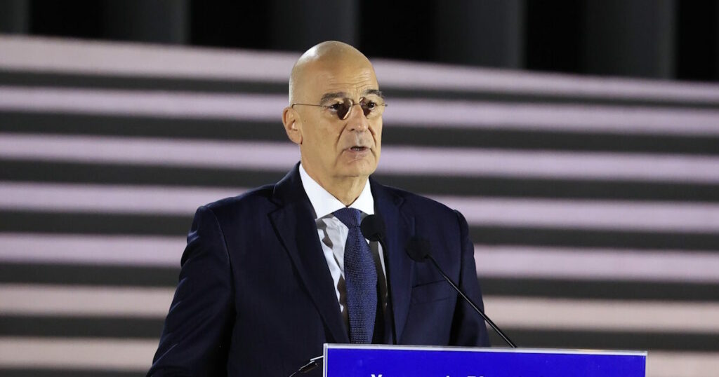 Δένδιας: Εθελοντική στράτευση γυναικών το 2026 - Το κορυφαίο anti-drone σύστημα για τα Bayraktar