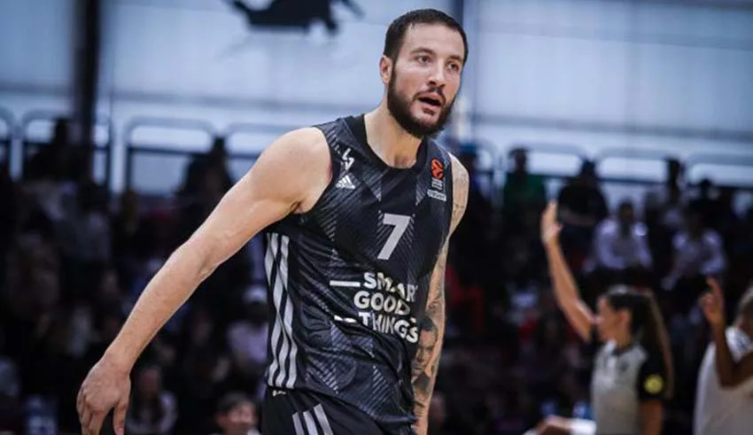 Ρήξη χιαστού για τον Λοβέρν στη Βιλερμπάν