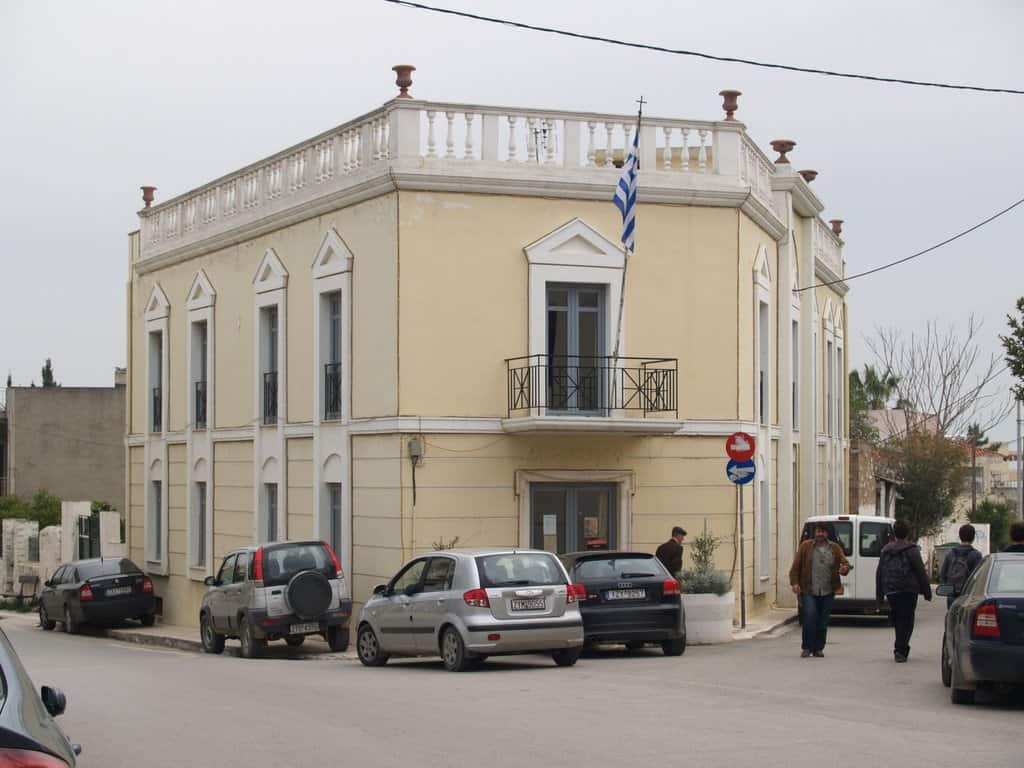 Δήμαρχος Παιανίας: Ψευδείς καταγγελίες από τον Ρουβίκωνα