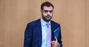 Μαρινάκης: «Κροκοδείλια δάκρυα» του ΠΑΣΟΚ για τη Δικαιοσύνη