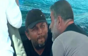 Ο Βασίλης Μπισμπίκης στο πλευρό του Πάνου Ρούτσι στο Σύνταγμα