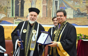 Τιμητική αναγνώριση στον Διονύση Σαββόπουλο από το ΑΠΘ