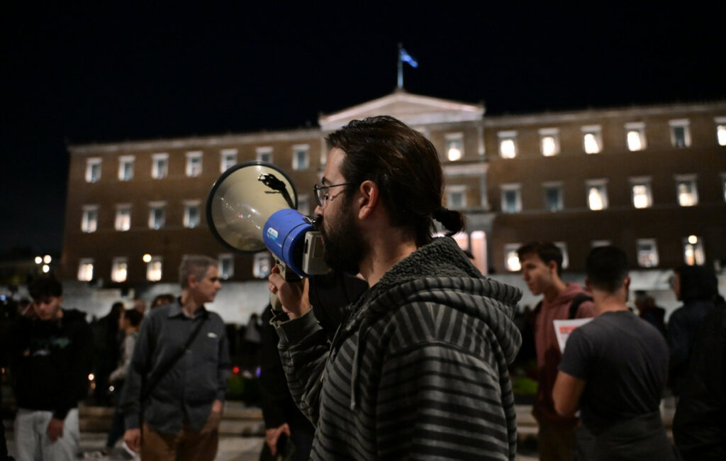 Διαμαρτυρία στο Σύνταγμα κατά της τροπολογίας για τον Άγνωστο Στρατιώτη
