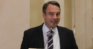 Θανάσης Παπαθανάσης: Προσοχή σε ψεύτικο προφίλ στο Facebook