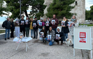 Συγκέντρωση μνήμης στον Λευκό Πύργο για τα θύματα της Χαμάς