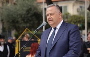 Γιάννης Τομπούλογλου: Η εθνική μας ταυτότητα ως χρέος για το μέλλον