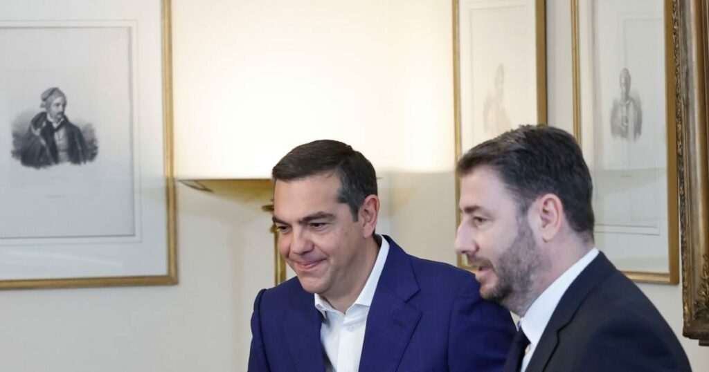 ΠΑΣΟΚ: Αντεπίθεση Ανδρουλάκη μετά την παραίτηση Τσίπρα
