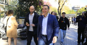 Αλέξης Τσίπρας: Δημιουργεί νέο πολιτικό φορέα και ανακατεύει την τράπουλα