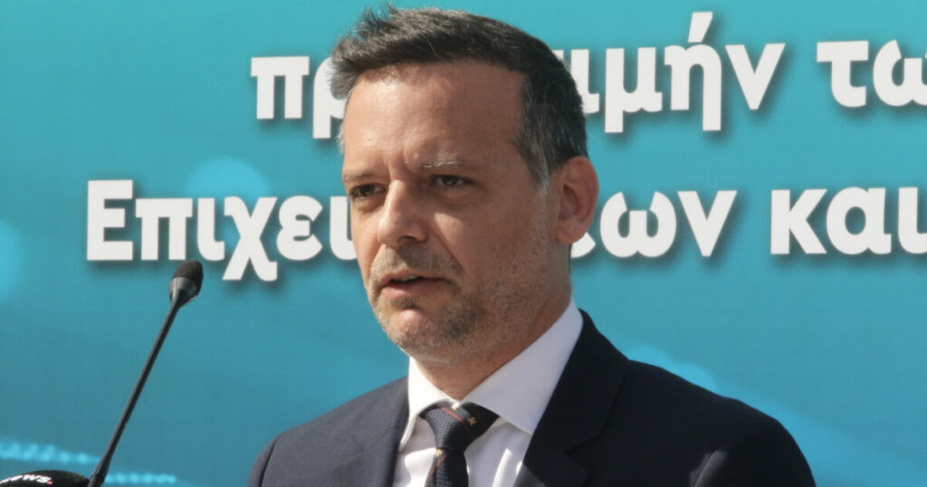 Χάρης Δούκας: Στελέχη του ΠΑΣΟΚ έχουν σχέσεις με τη ΝΔ