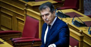 Χρυσοχοΐδης: «Γνωστοί-άγνωστοι» και θεωρίες συνωμοσίας