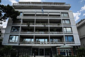 ΥΠΕΣ: Τροποποίηση στην επιχορήγηση Δήμων και Περιφερειών (ΦΕΚ)