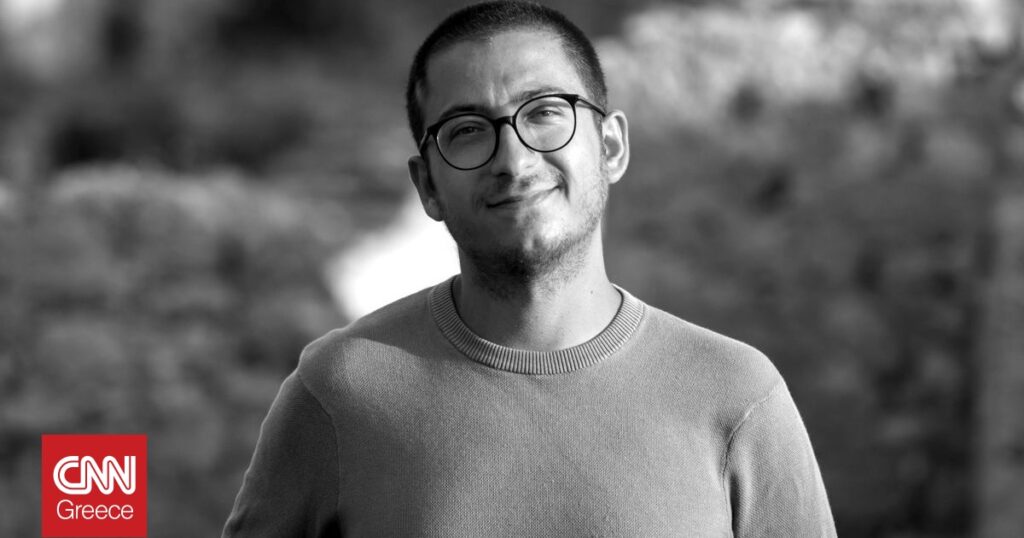 Κωνσταντίνος Αβράμης: «Το θέατρο οφείλει να διχάζει - αλλιώς δεν είναι πολιτικό»