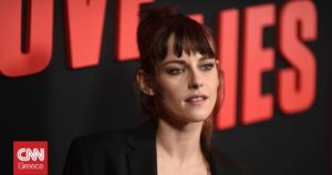 Κρίστεν Στιούαρτ: «Το Χόλιγουντ γυρίζει την πλάτη στις γυναίκες δημιουργούς»