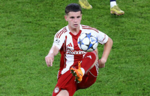 Ολυμπιακός: Άρσεναλ, Μάντσεστερ Γιουνάιτεντ και Νάπολι ενδιαφέρονται για Μουζακίτη