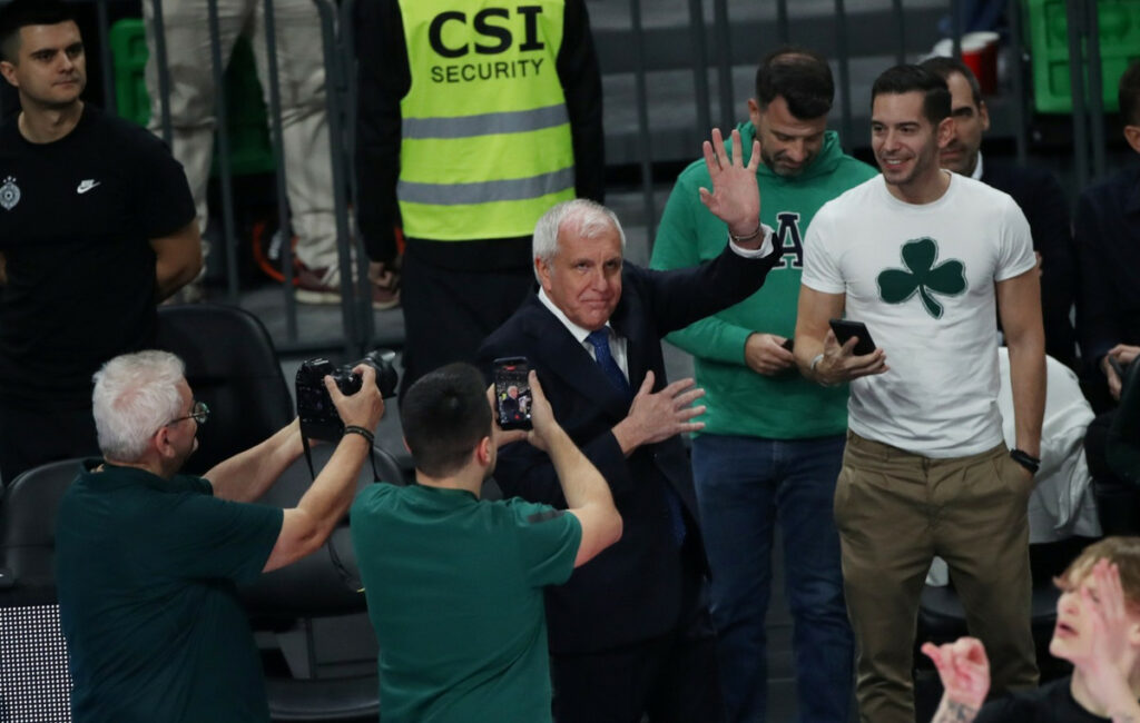 Αποθέωση για τον Ομπράντοβιτς στο ΟΑΚΑ κατά την αναμέτρηση Παναθηναϊκού - Παρτιζάν