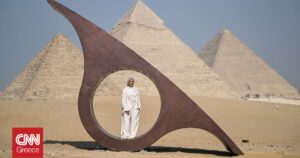 Forever Is Now 2025: Σύγχρονη τέχνη στις Πυραμίδες της Γκίζας