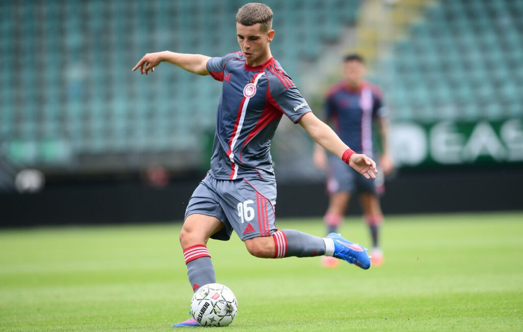 Η Μίλαν στοχεύει στον Μουζακίτη του Ολυμπιακού