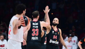 Διαθέσιμοι οι Φουρνιέ και Μιλουτίνοφ για τον Ολυμπιακό