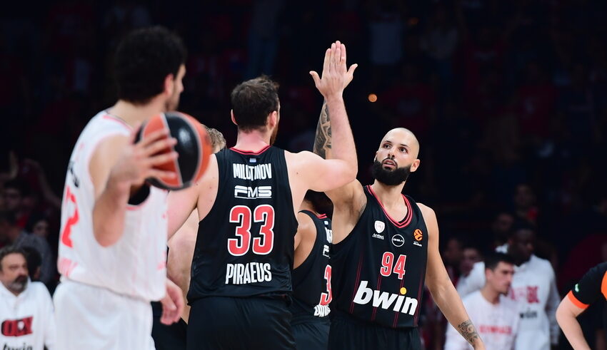 Διαθέσιμοι οι Φουρνιέ και Μιλουτίνοφ για τον Ολυμπιακό