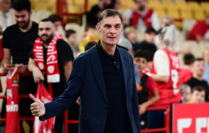 Μπαρτζώκας: Ο Ολυμπιακός διδάσκεται σεμινάρια για το παιχνίδι του