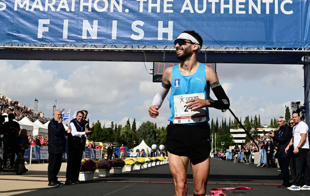 Ο Παναγιώτης Καραΐσκος νικητής του 42ου Αυθεντικού Μαραθωνίου