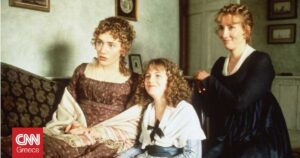 Κοστούμια θησαυροί από τον οίκο Cosprop σε δημοπρασία