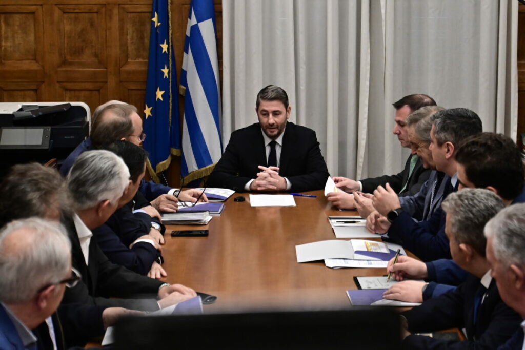 Ανδρουλάκης: Οχι στην αλλαγή του εκλογικού νόμου και ΕΝΦΙΑ στους δήμους