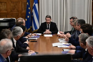 Ανδρουλάκης: Οχι στην αλλαγή του εκλογικού νόμου και ΕΝΦΙΑ στους δήμους