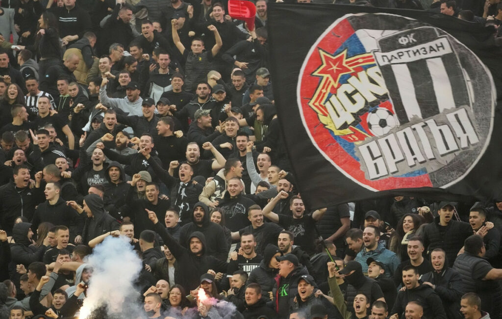 Δολοφονία οπαδού της Παρτίζαν στο Βελιγράδι – Ανθρωποκυνηγητό για τους δράστες