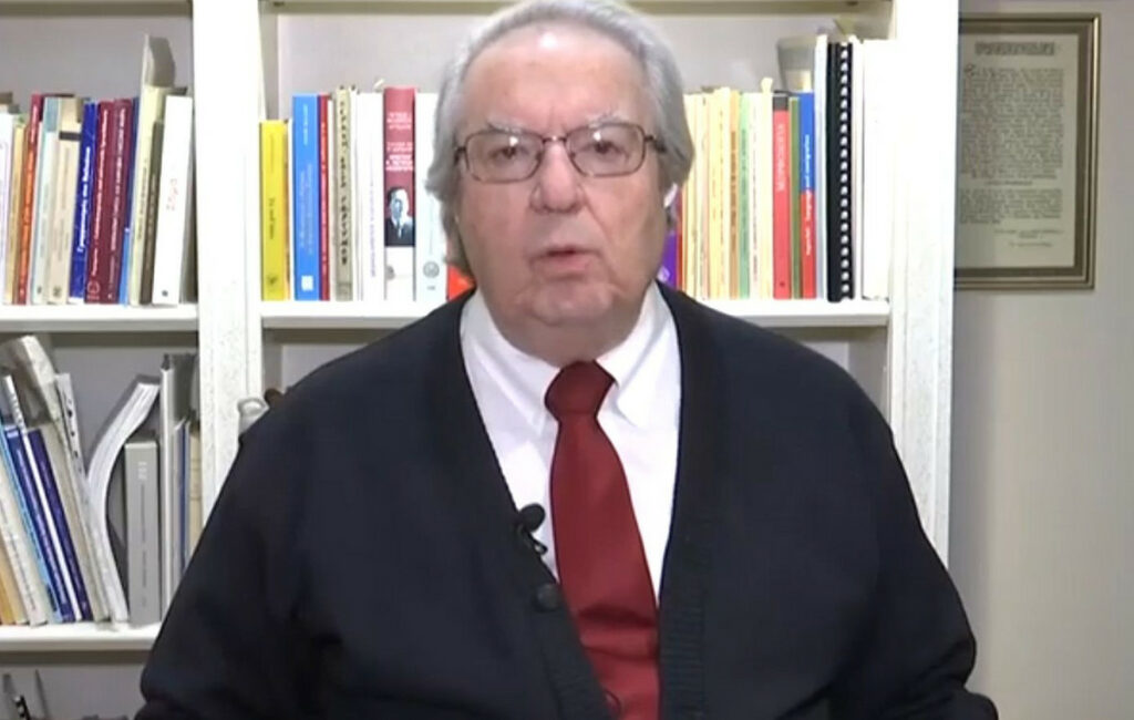 Μπαμπινιώτης: «Η ελληνική γλώσσα δεν κινδυνεύει να χαθεί»