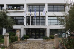 Μήνυση του δήμου Ελευσίνας για κλοπή κάδων απορριμμάτων