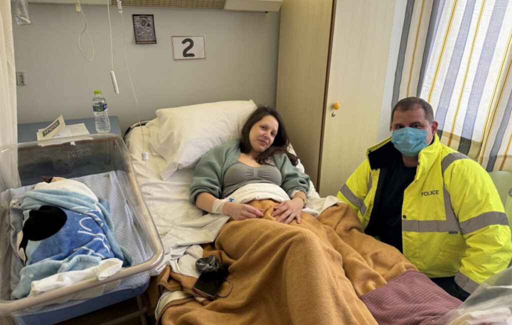 Αρκαδία: Περιπολικό μετέφερε έγκυο γυναίκα σε νοσοκομείο λόγω κακοκαιρίας