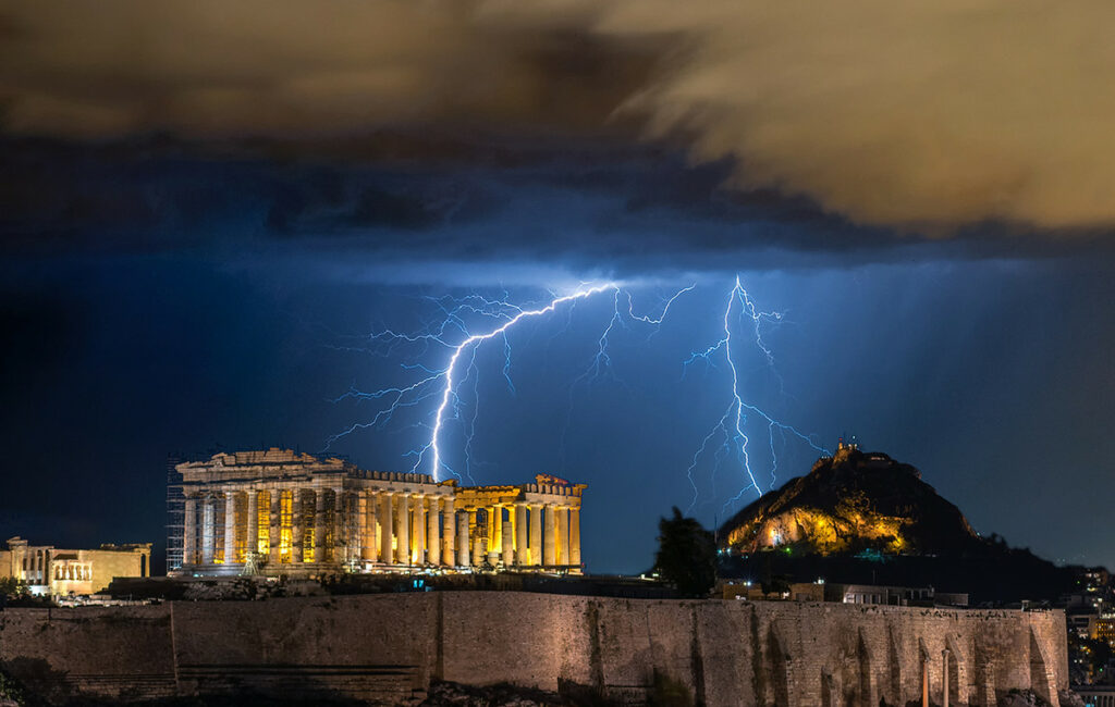 Κακοκαιρία: Προειδοποίηση για ισχυρές βροχές έως 100 χιλιοστά