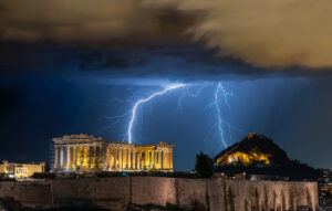 Κακοκαιρία: Προειδοποίηση για ισχυρές βροχές έως 100 χιλιοστά