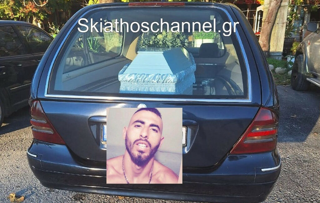 Η πομπή της νεκροφόρας προς την Αλβανία – Στάση στα Μετέωρα