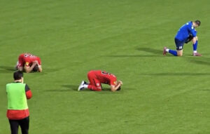 Συγκλονιστικές στιγμές στο γήπεδο: Θάνατος προπονητή Ραντνίτσκι 1923