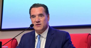 Άδωνις Γεωργιάδης: Στη Λαμία για να στηρίξει τους ασθενείς