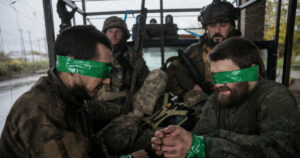 Αναβίωση των ανταλλαγών αιχμαλώτων μεταξύ Ουκρανίας και Ρωσίας πριν τα Χριστούγεννα