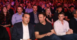 Η συζήτηση Μακμπέθ - Μπαζιάνα για το μεγάλωμα παιδιών στο Μαξίμου