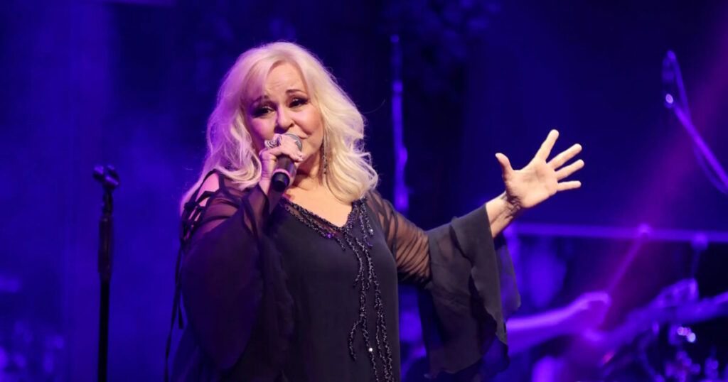 Η Μπέσσυ Αργυράκη αποκαλύπτει για την πνευμονία που πέρασε