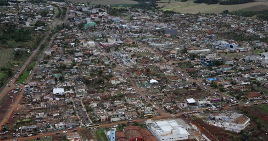 Φονικός ανεμοστρόβιλος στη Βραζιλία: 5 νεκροί και εκατοντάδες τραυματίες