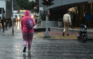 Επιδείνωση του καιρού: Ισχυρές καταιγίδες στη βορειοδυτική Ελλάδα