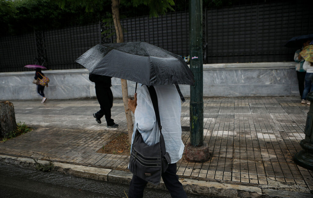 Αλλαγή καιρού με βροχές και καταιγίδες στην Αττική