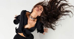 Ελένη Φουρέιρα: Νέα ταινία μικρού μήκους για το hit «Alleluia»