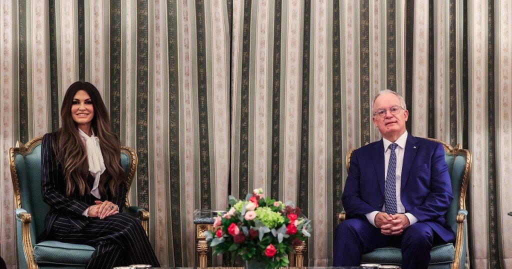 Τα παραλειπόμενα της συνάντησης Τασούλα - Γκίλφόιλ